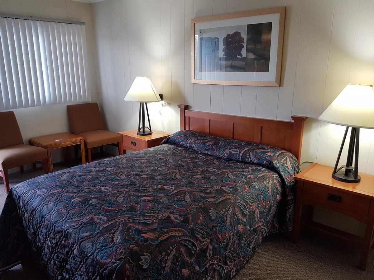 Lakeview Resort Motel Васага-Бич Экстерьер фото
